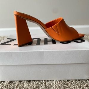 SHUTZ heels never worn